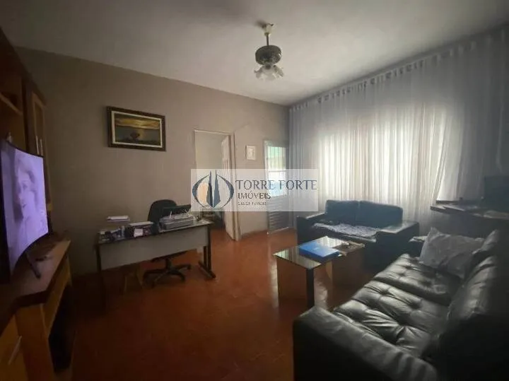Imagem Bela casa 3 dormitórios 2 banheiros e 5 vagas no Tatuapé