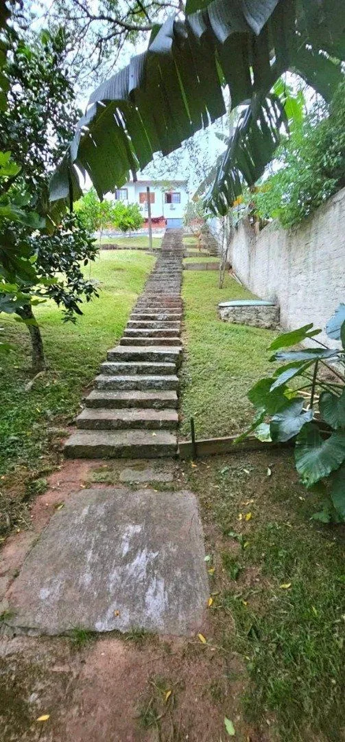 Imagem Casa para Venda - 350m², 5 dormitórios, sendo 1 suite, 6vagas - Cristal
