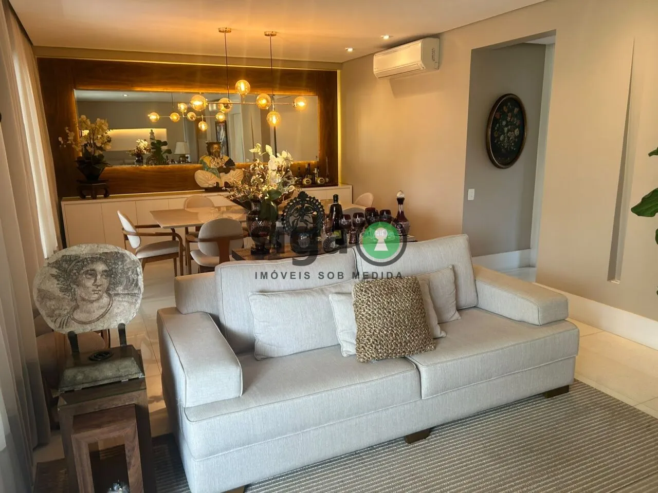 Imagem Apartamento á Venda com 200 m2, 4 dormitórios e 3 vagas, no Panamby