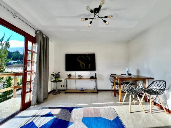 Imagem Casa para Venda em Teresópolis, Bom Retiro, 4 dormitórios, 1 suíte, 3 banheiros, 2 vagas
