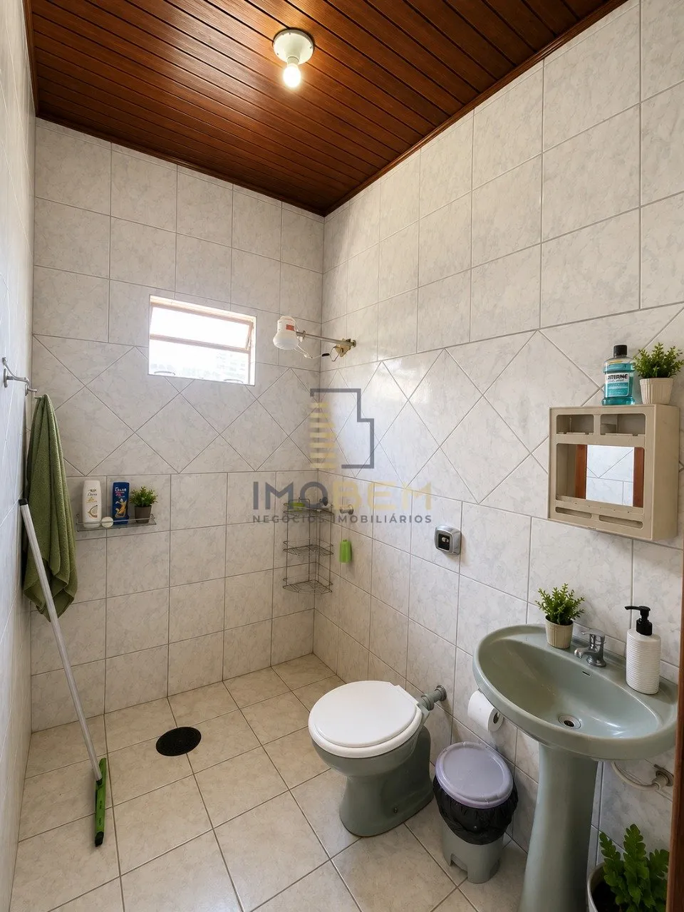 Imagem Linda casa disponível para venda no Setor Comercial de Sinop. 

Com 120 m² de área total, esta im...