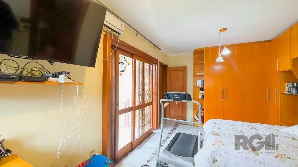 Imagem Casa com 4 quartos no bairro nonoai