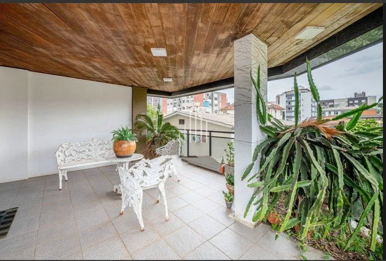 Imagem Apartamento 4 dormitórios, suite, de frente com sacada, 3 vagas de garagem, bai