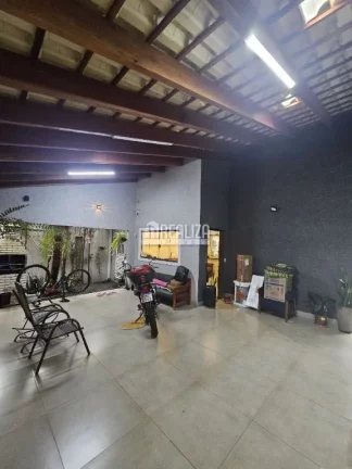 Imagem Casa à venda no bairro Jardim Eldorado, Uberaba - 2 dormitórios, porcelanato e alarme