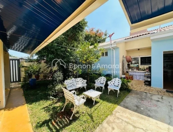 Imagem Casa à venda no bairro Taquaral, em Campinas/SP, localizada a apenas duas quadras da Lagoa do Taqua...