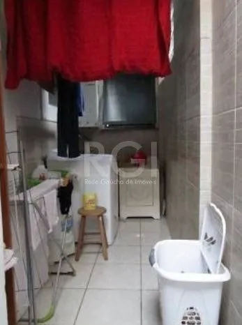 Imagem Casa para Venda - 80m², 3 dormitórios, sendo 1 suites, 2 vagas - Teresópolis