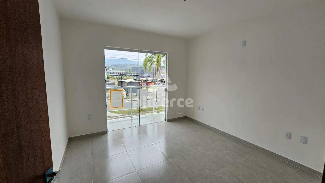 Imagem Sobrado à venda com 2 quartos , 72m² em Bela Vista Palhoça