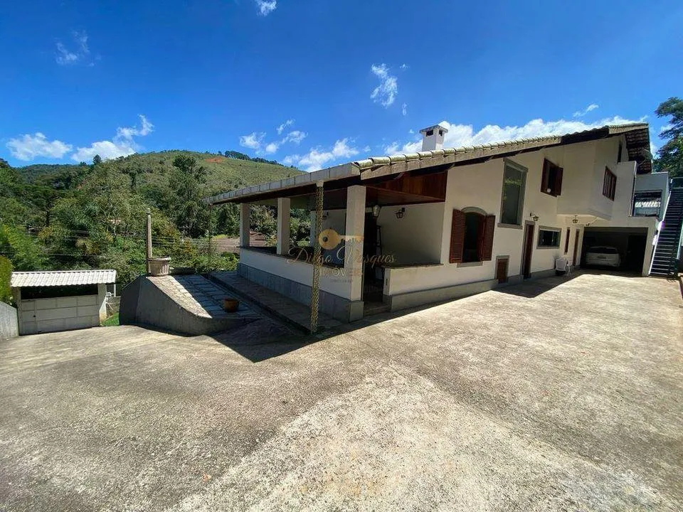 Imagem Casa para Venda em Teresópolis / RJ no bairro Albuquerque