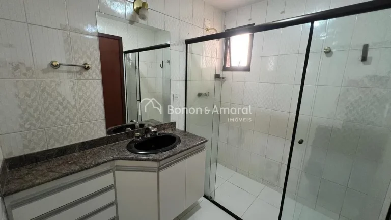 Imagem Excelente apartamento em prédio no coração do Cambuí , no Edifício Saint Paul.

Apartamento con...