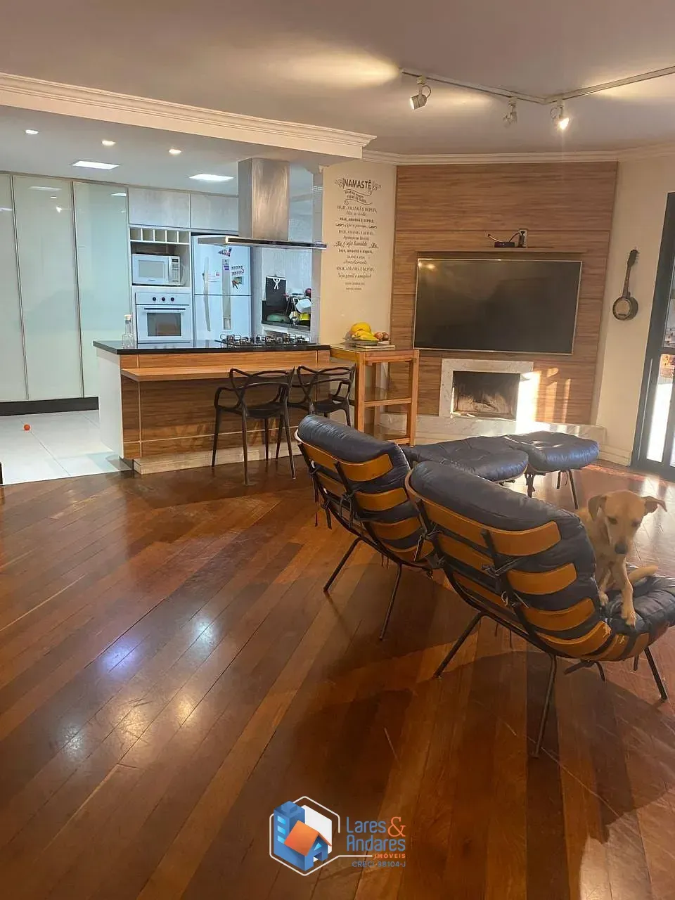 Imagem APARTAMENTO À VENDA 147M², C/ 4 DORMS (1 SUÍTE), 2 SACADAS PRIVATIVAS, 2 VGS FIXAS, MOEMA - SÃO PAULO - SP.