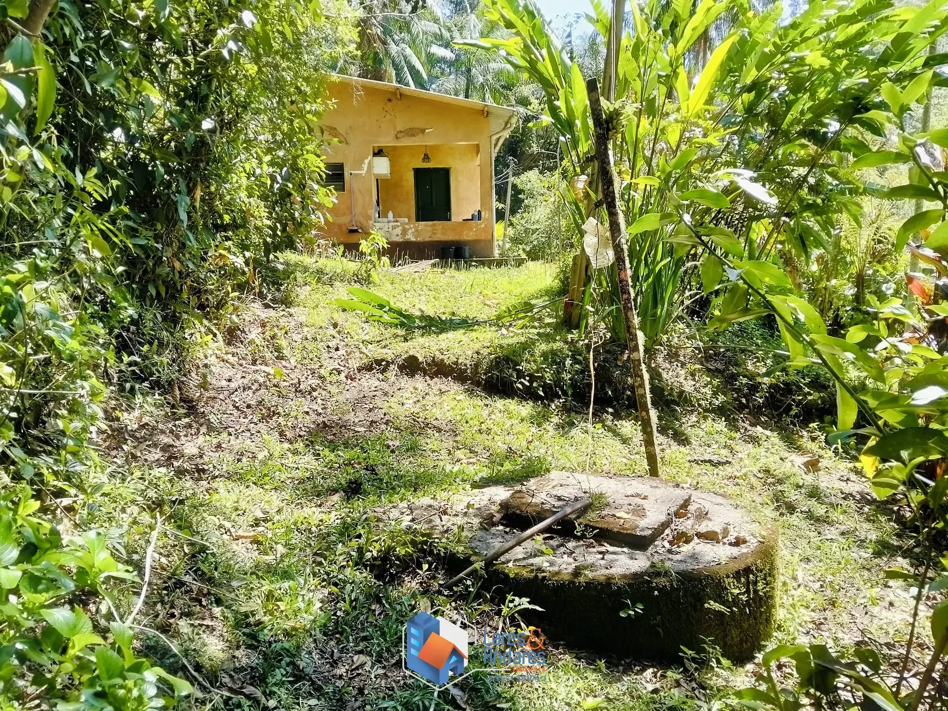 Imagem ARRENDAMENTO DE SITIO COM NASCENTE, ÁREA PARA PLANTIO, CASA COM 3 DORMITÓRIOS, CASEIRO, COM MAIS DE 40.000 METROS IDEAL PARA ONGS - SÃO LOURENÇO DA SERRA.