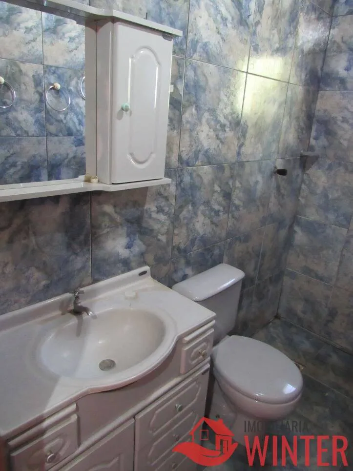 Imagem Casa de madeira com 2 dormitórios no bairro Picão