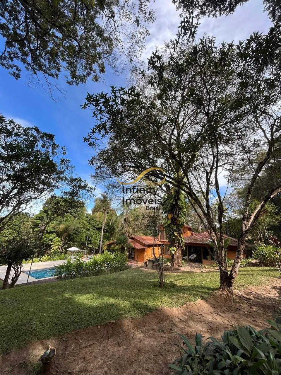 Imagem LINDA CASA DE CAMPO A VENDA NA REGIÃO DE BRUMADINHO - MG