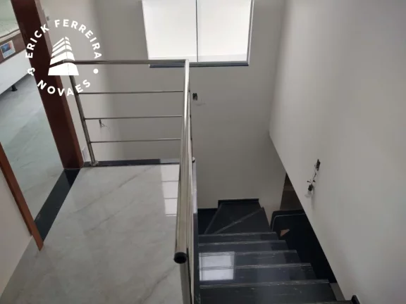 Imagem Belíssima casa Duplex 3 suítes duas vagas de garagem piscina churrasqueira finíssimo acabamento