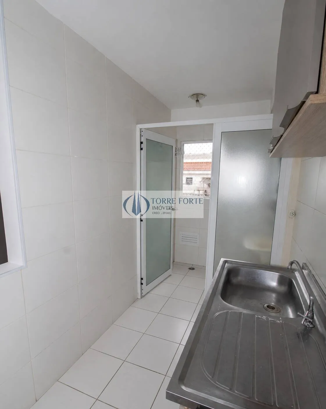 Imagem Apartamento com 2 dormitorios 1 vaga , varanda na Vila Antonieta.