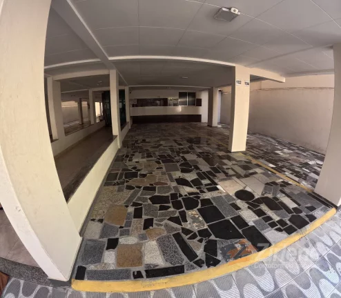 Imagem APARTAMENTO DE 2 QUARTOS SENDO 1 SUÍTE NA SEGUNDA QUADRA DO MAR.