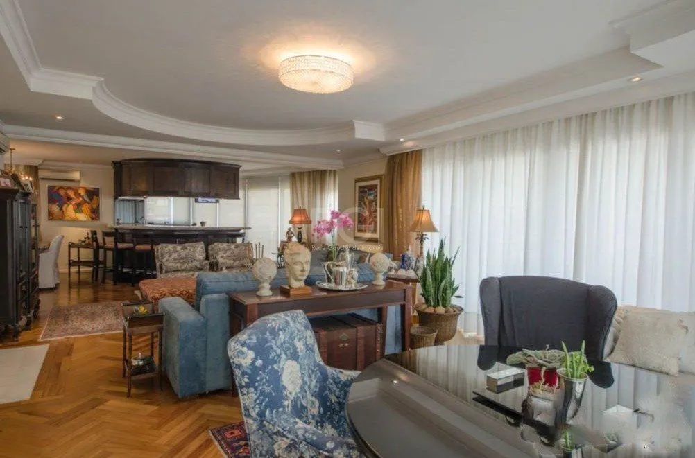 Imagem Apartamento a venda semi mobiliado 3 suítes no Moinhos de Vento