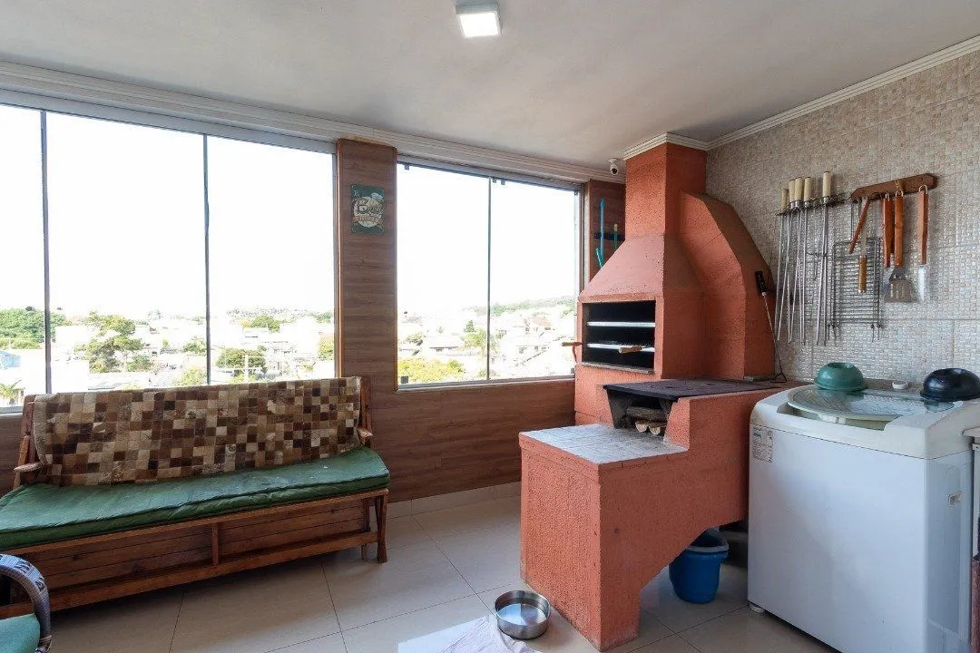 Imagem Casa para Venda - 300m², 5 dormitórios, 2 vagas - Cavalhada
