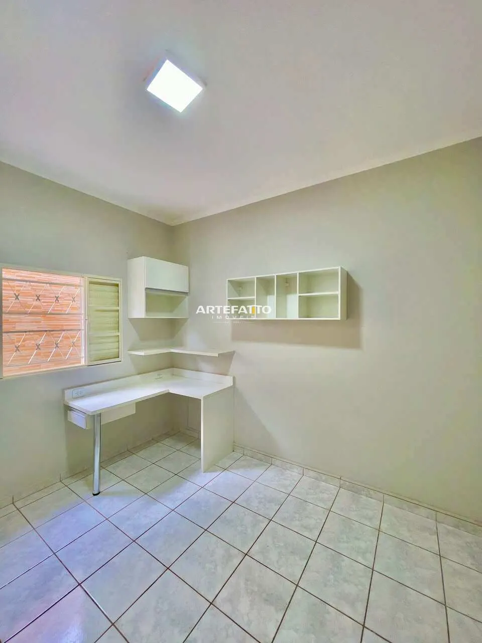 Imagem Casa à venda em Franca, Jardim Tropical II, com 2 quartos, 83m2