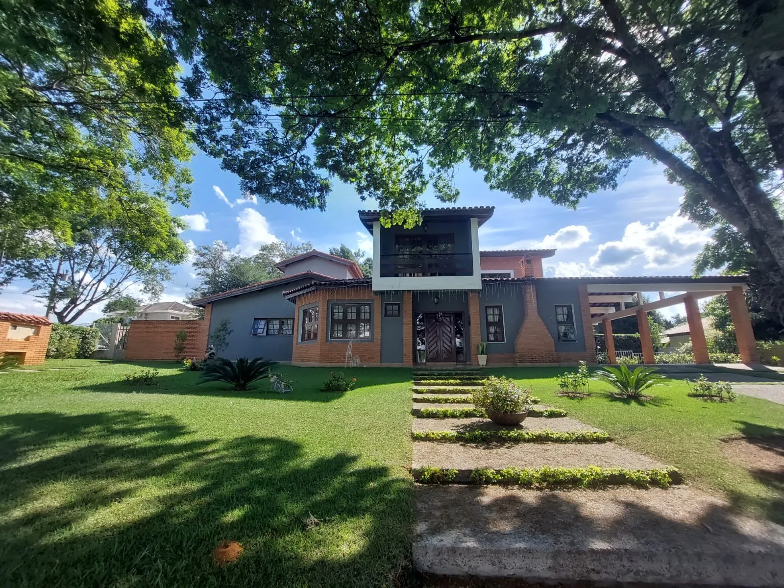 Foto do imóvel Casa 4 dorm escritório lareira sala de jogos de Esquina com 438m² Cond Vivendas do Lago em VIVENDAS DO LAGO, SOROCABA - SP