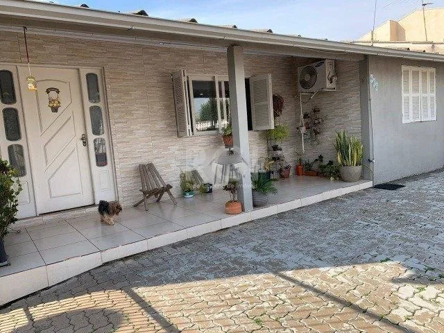 Casa para Venda - 131.65m², 3 dormitórios, 4 vagas - Parque da Matriz