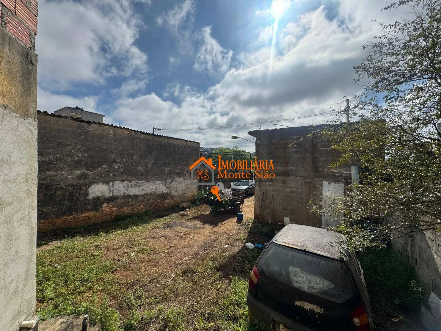 Imagem Casa com 2 dormitórios, 400 m² - venda por R$ 1.000.000,00 ou aluguel por R$ 2.142,00/mês - Cidade Soberana - Guarulhos/SP
