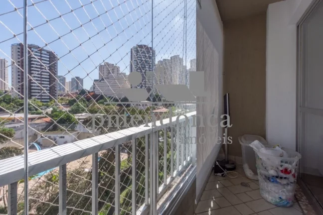Imagem Apartamento a venda na Pompeia com 3 quartos( 1 sui­te ) e 2 vagas, 109m²
