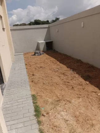 Imagem Casa nova térrea, no condomínio Quinta das Marinas , com 3 suítes sendo uma com closet , 4 vagas de garagem, pronta para ser financiada