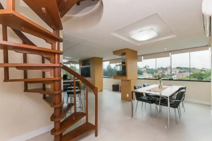 Imagem Cobertura com 3 dormitórios, suíte e 2 vagas.