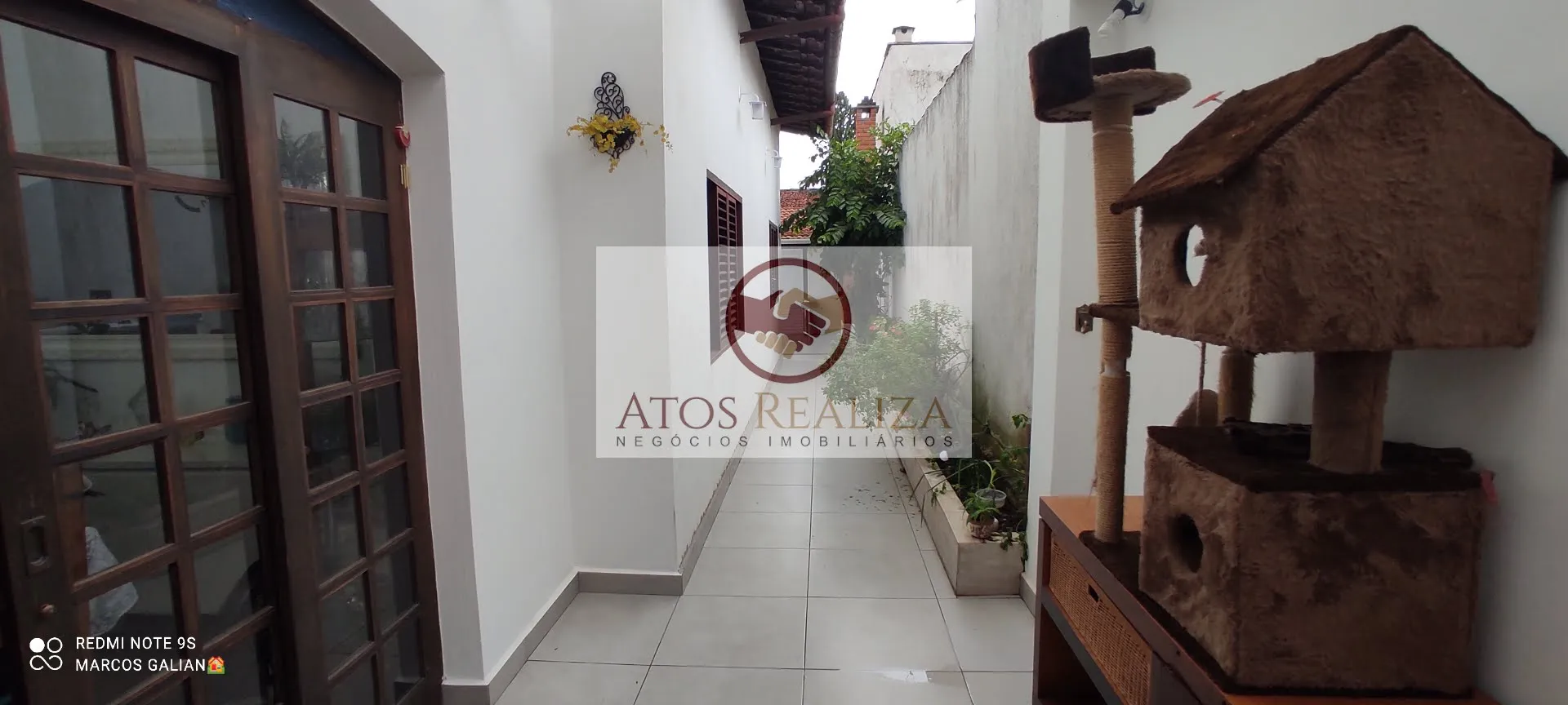 Imagem Casa Térrea em Jardim Santa Helena: 4 Dormitórios à Venda