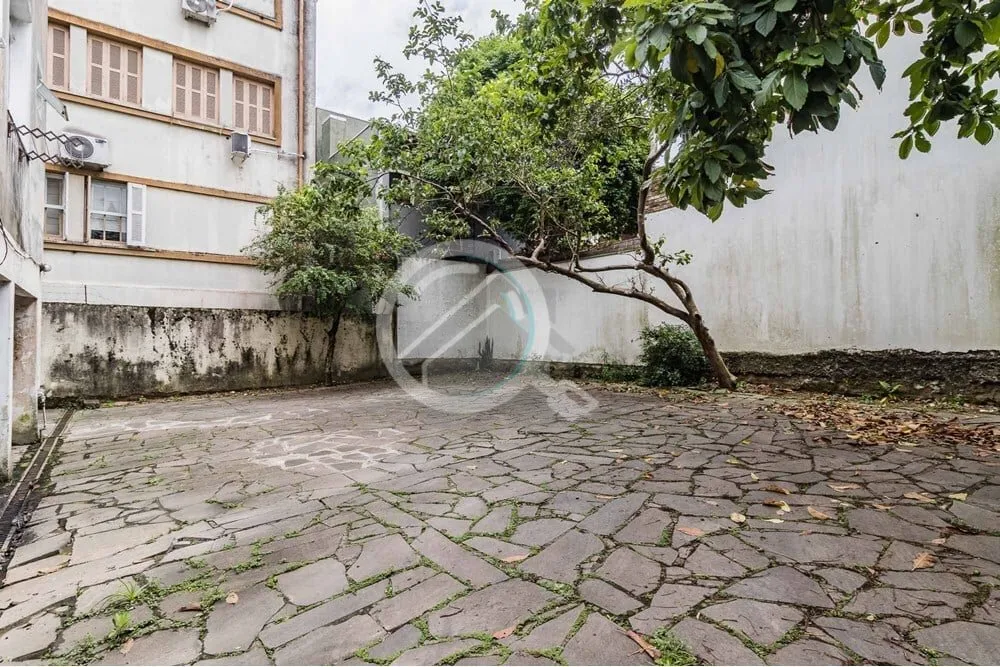 Imagem Descubra o apartamento dos seus sonhos em uma localização privilegiada no bairro Petrópolis, na A...