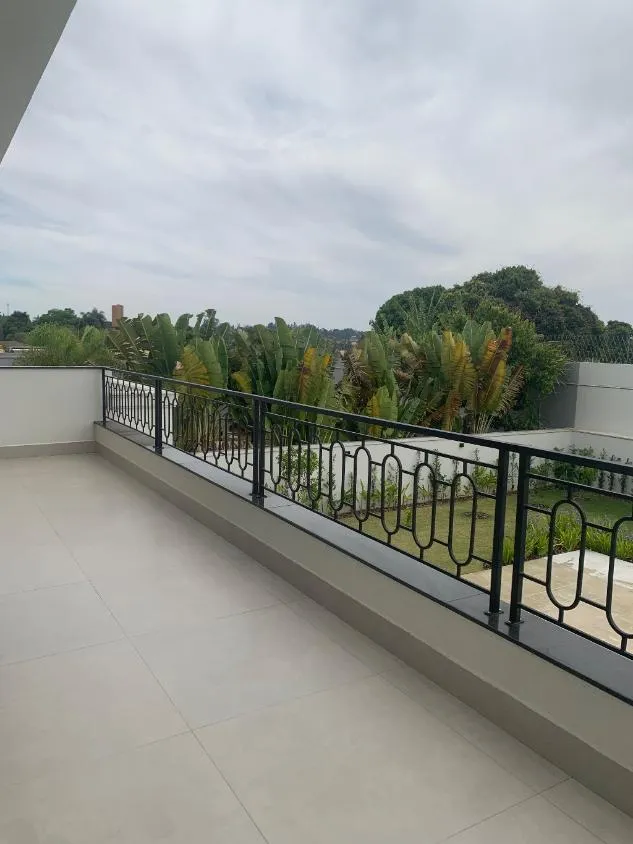 Imagem Casa Espetacular em Condomínio Fechado em Valinhos - Oportunidade Única!