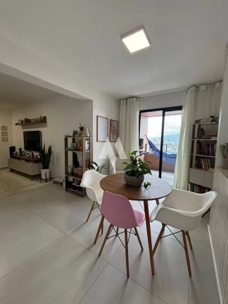 Imagem Apartamento 2 dormitórios,1 suíte e 2 vagas - Forte / Praia Grande
