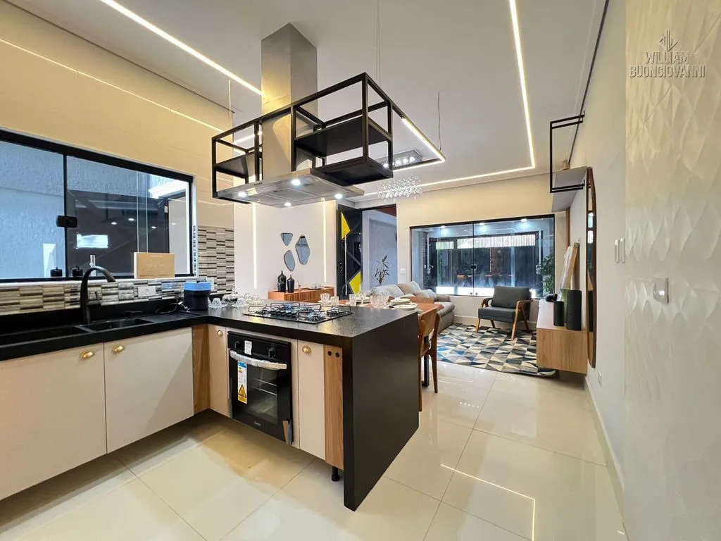 Imagem CASA DE ALTO PADRÃO A 300 METROS DO MAR - CAIÇARA | PRAIA GRANDE