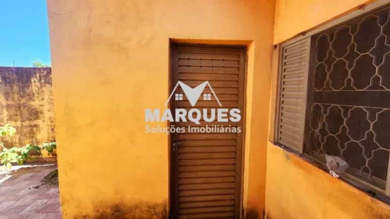 Imagem 2 Casas no Jardim Amanda II, Oportunidade Imperdível!