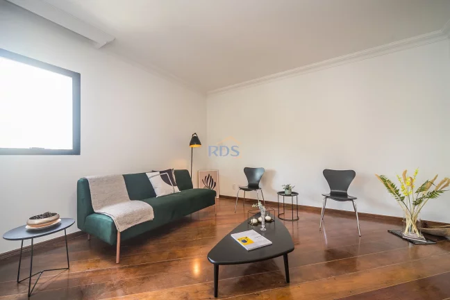 Imagem Venda de apartamento reformado com 4 dormitórios, sendo 2 suítes e duas vagas.
