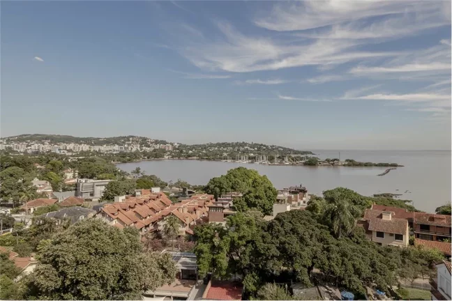 Imagem Casa para venda no bairro Vila Assunção em Porto Alegre