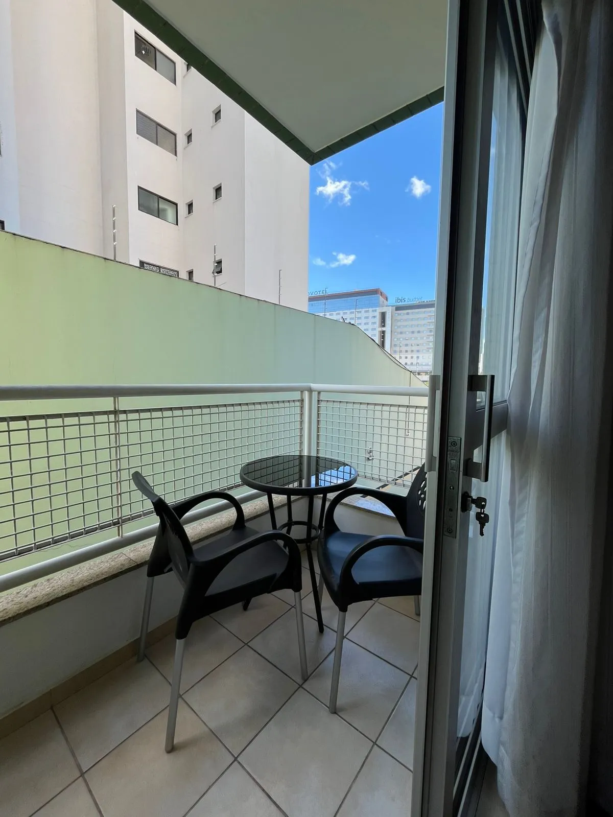 Imagem Apartamento com Varanda e Ambientes Amplos no Edifício Atacama Parque Campolim