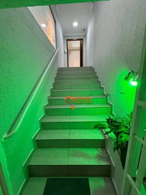 Imagem Sobrado com 4 dormitórios à venda, 350 m² por R$ 1.150.000,00 - Vila Galvão - Guarulhos/SP