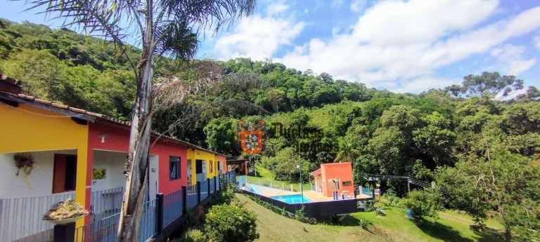 Imagem Chácara com 8 dormitórios à venda, 24000 m² por R$ 1.060.000,00 - Godoi - Extrema/MG