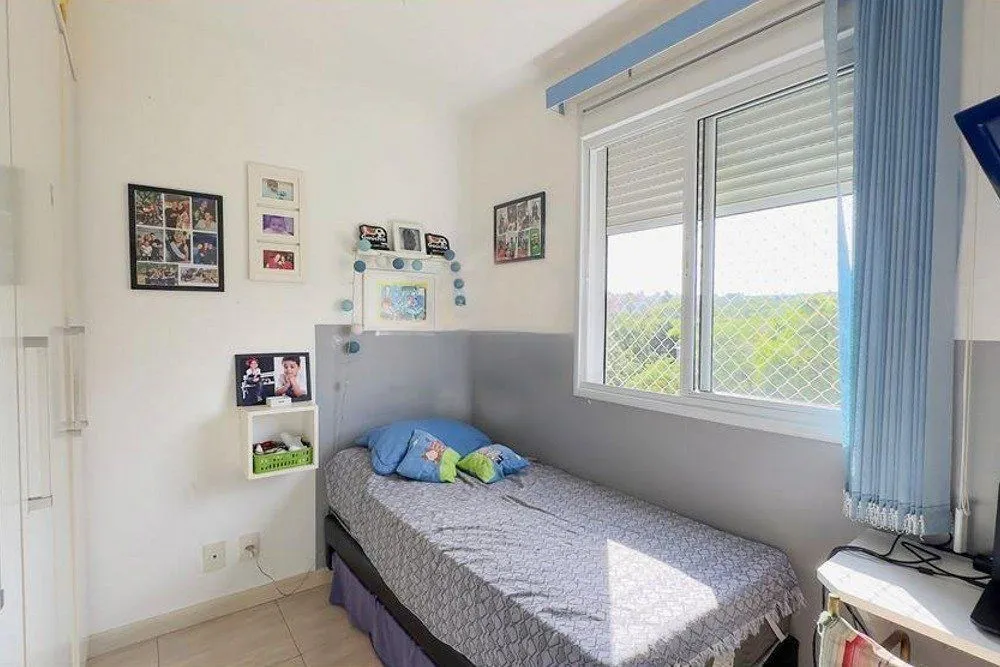 Imagem Apartamento de 3 dormitórios à venda no Bairro Teresópolis, Porto Alegre.