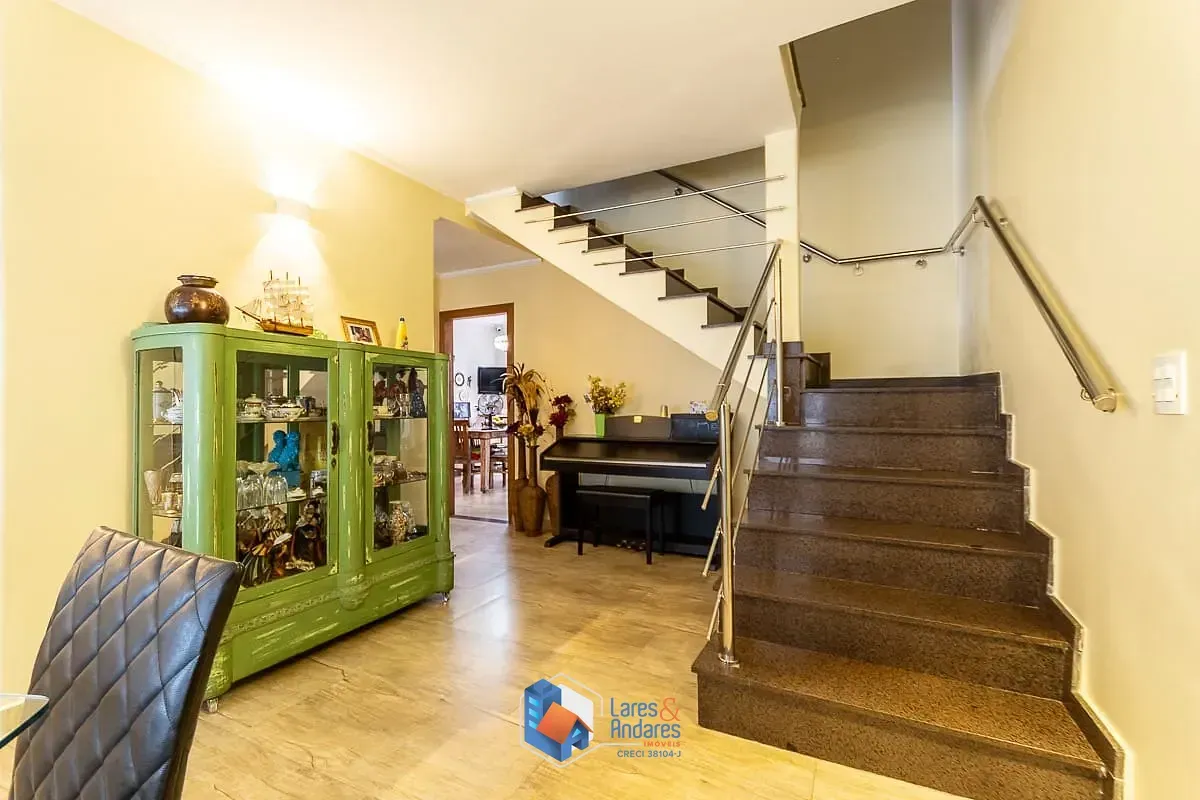 Imagem Casa para venda em Bosque da Saúde com 4 quartos, sendo 2 suítes, 267m²