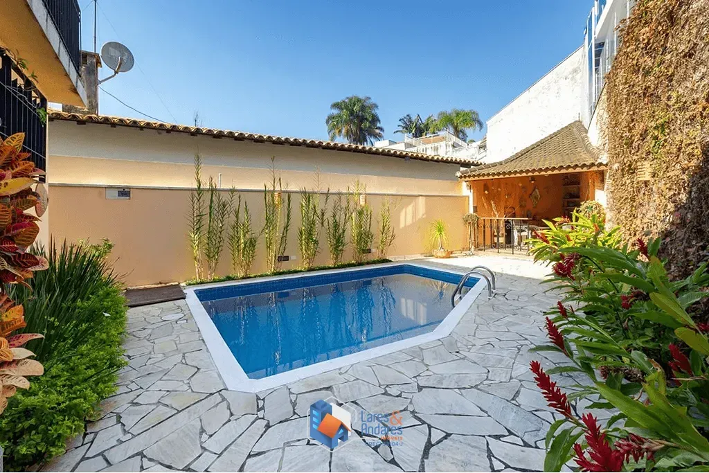Imagem Casa à venda 3 Quartos 3 Suites 5 Vagas 310M² Alto da Lapa São Paulo - SP