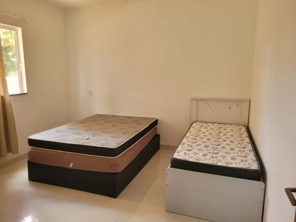 Imagem Deslumbrante Sobrado no Condomínio Ninho Verde 2 - Perfeito para Sua Família!