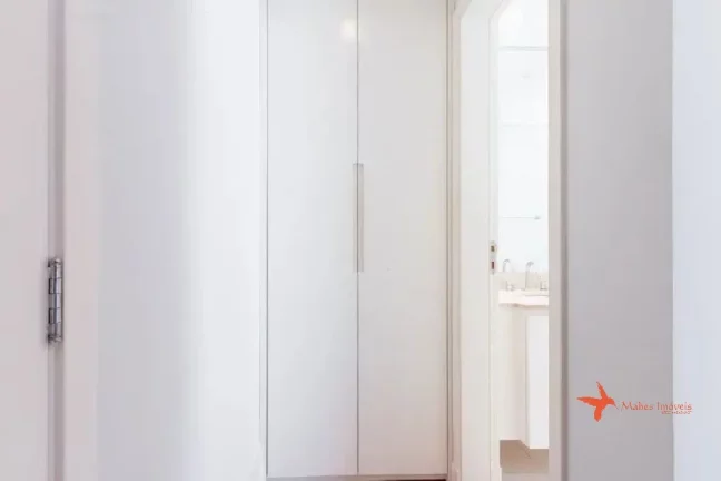 Imagem Apartamento à venda em Pinheiros, São Paulo-SP: 3 quartos, 3 suítes, 3 salas, 5 banheiros, 3 vagas, 150m. Próximo ao Hospital das Clinicas!