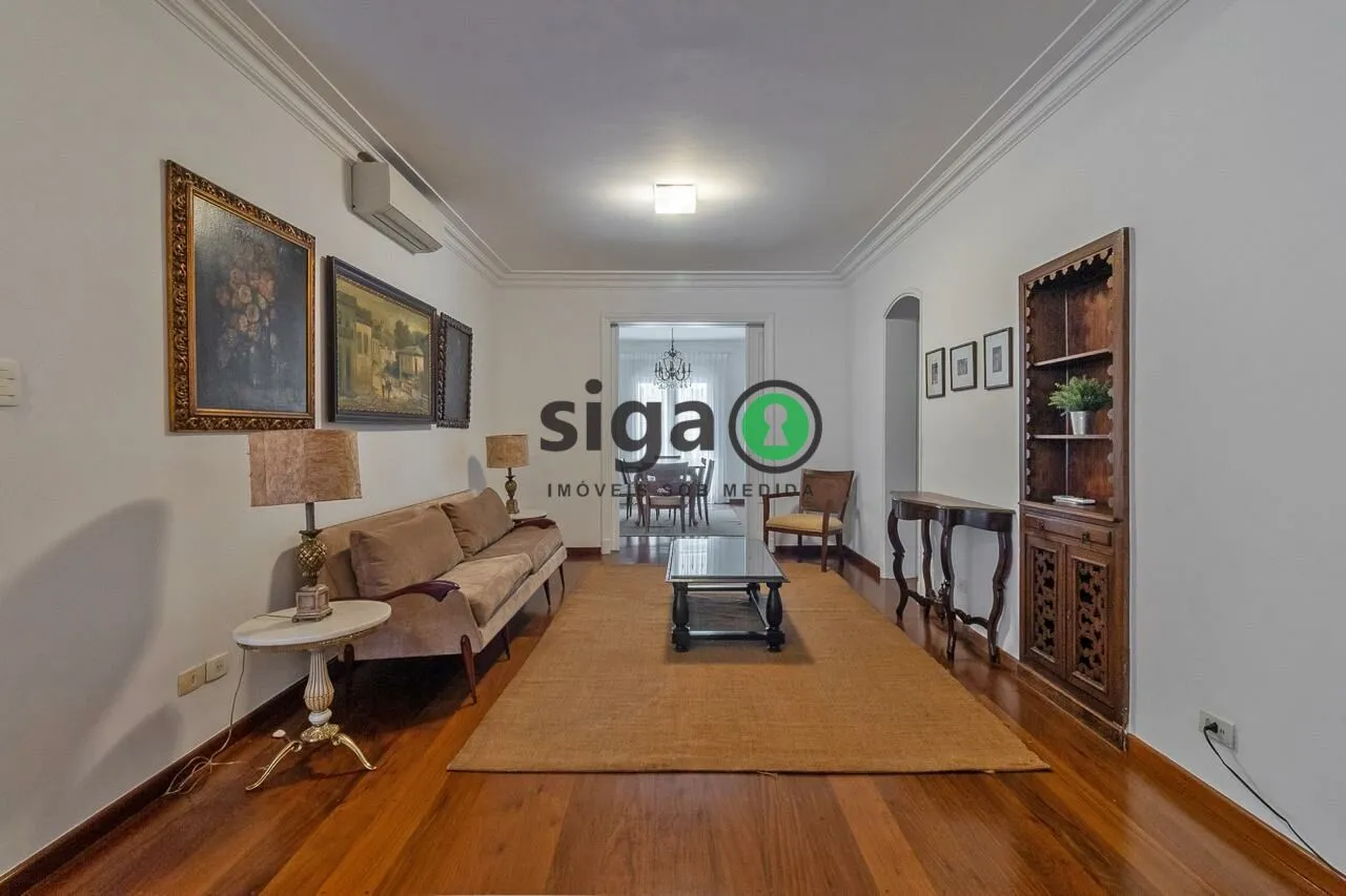 Imagem Casa Assobradada no Jardim Europa, com 3 suítes, Mobiliado, 2 vagas, para Venda ou locação.