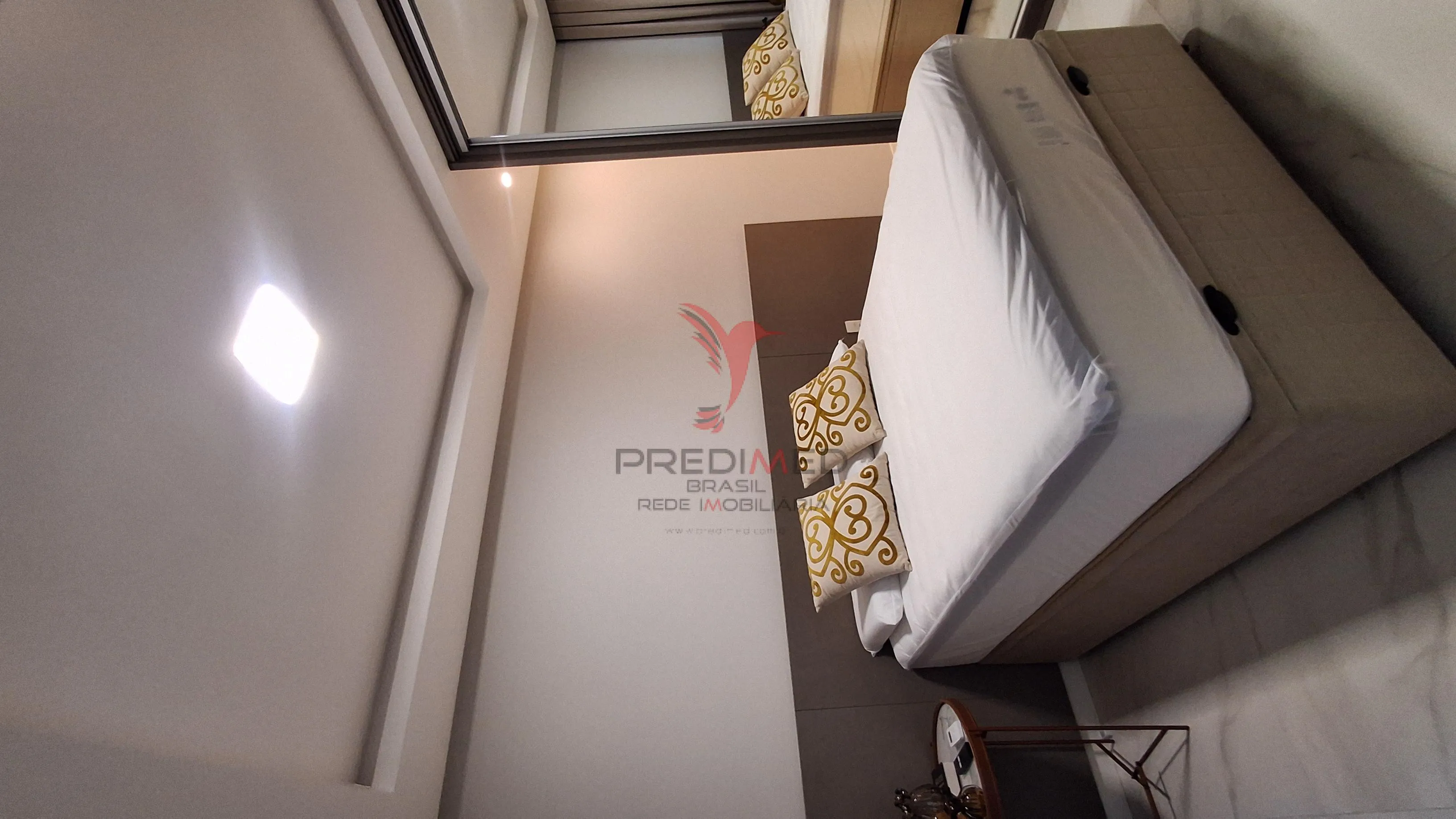 Imagem Apartamento alto padrão na meia praia