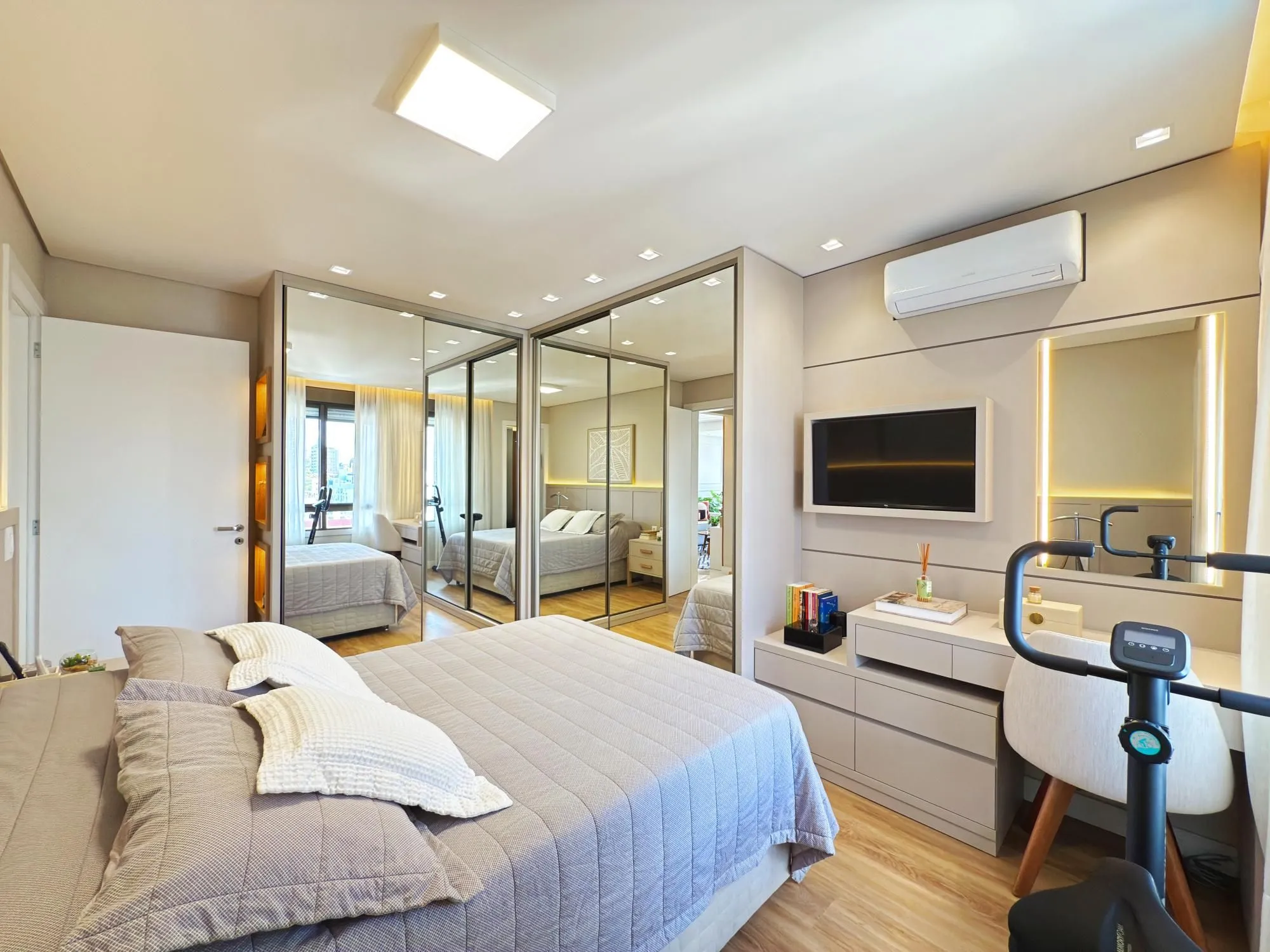 Imagem Belíssimo apartamento mobiliado e decorado 2 dorm 2 vagas c/piscina