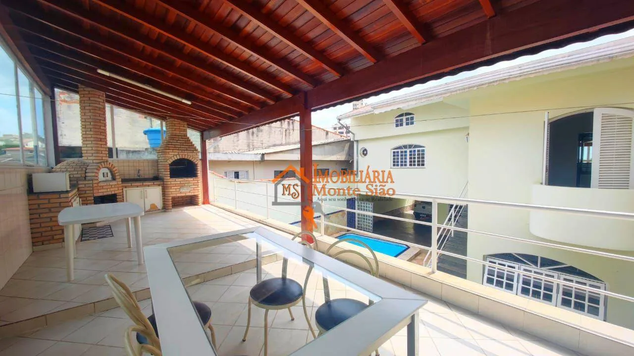 Imagem Sobrado com 3 dormitórios à venda, 307 m² por R$ 1.800.000,00 - Jardim Santa Mena - Guarulhos/SP