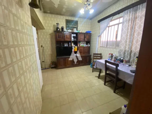 Imagem Casa à venda com 3 dormitórios e edícula no bairro Aparecida de Santos/SP